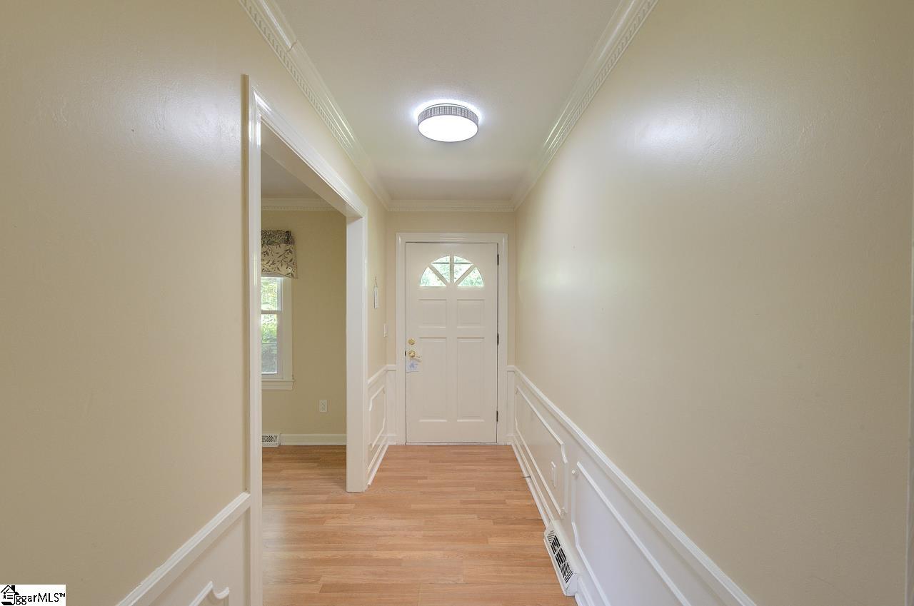 202 Ridgecrest Court Simpsonville, SC 29680 - Photo 11 of 49