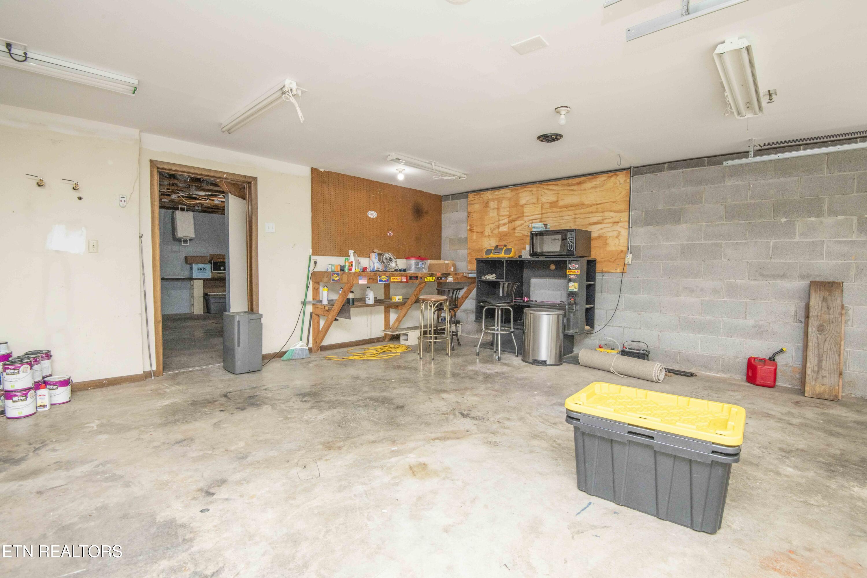 116 Stair Lane Clinton, TN 37716 - Photo 32 of 43 garage_1