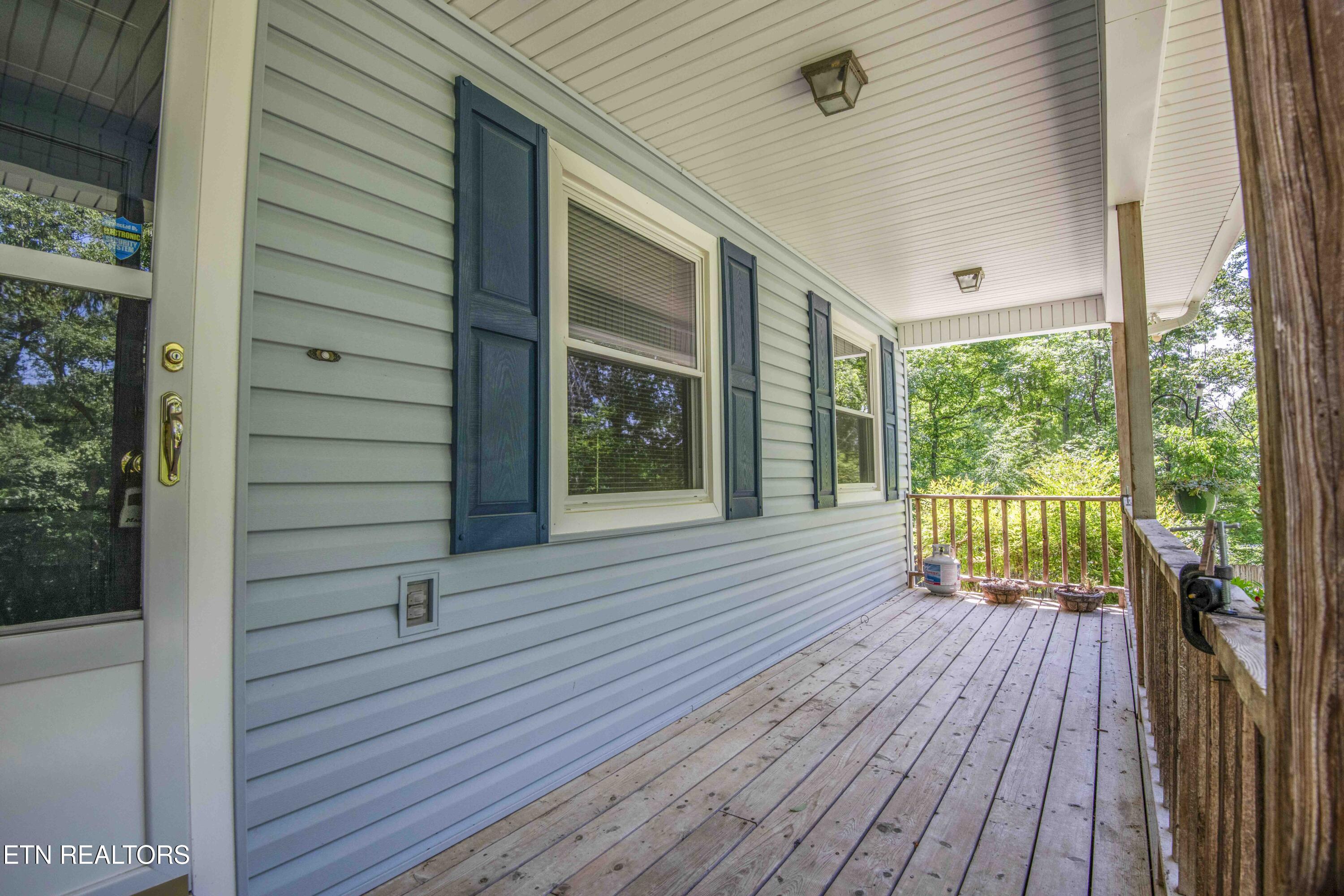 116 Stair Lane Clinton, TN 37716 - Photo 5 of 43 porch_1