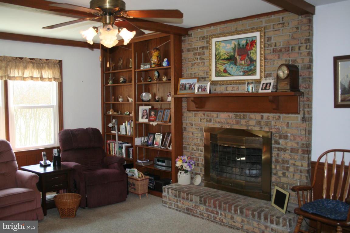 1116 Hempfield Drive Lancaster, PA 17601 - Photo 7 of 14 Gallery Image 7