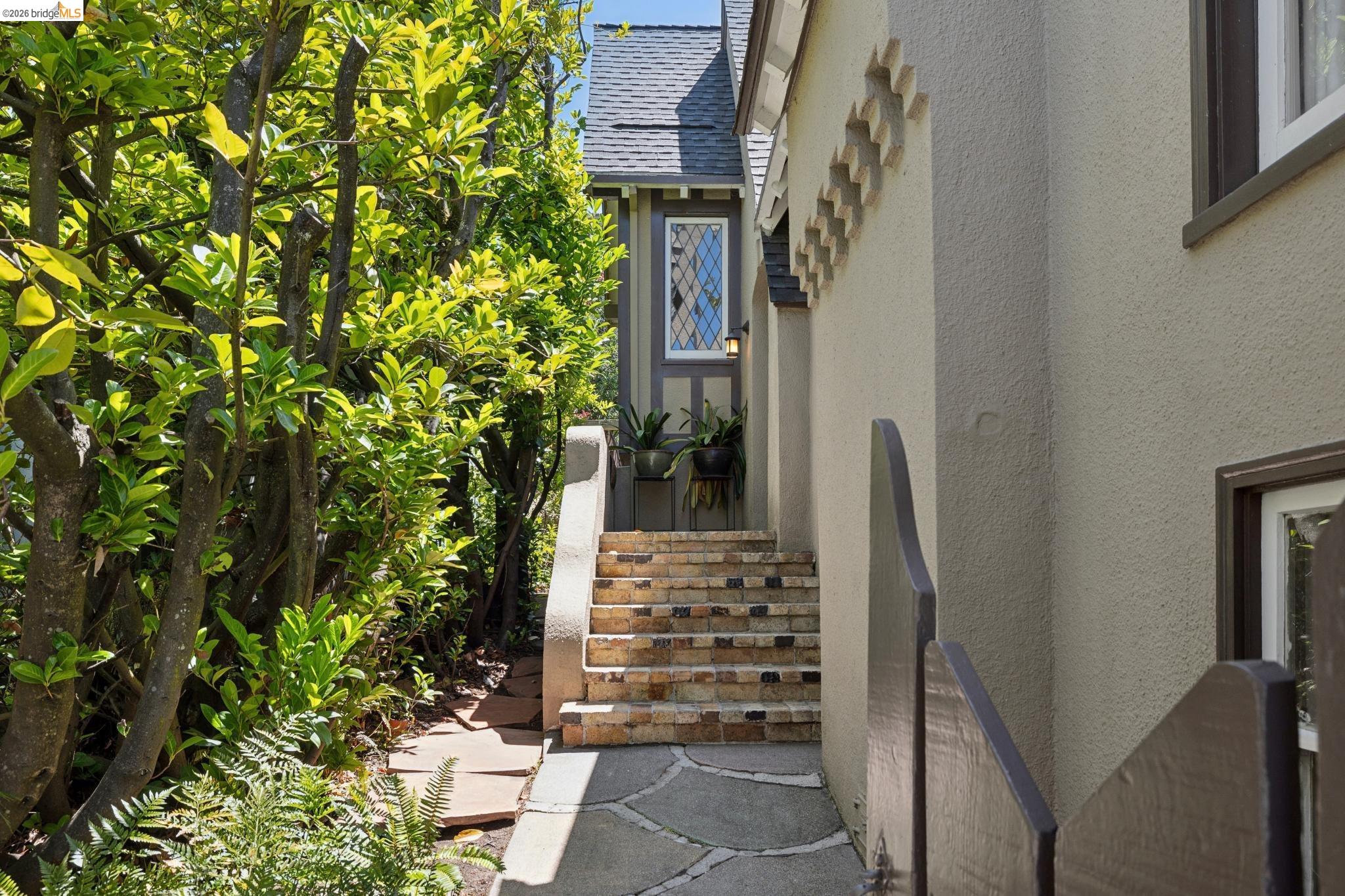 111 Windsor Avenue Kensington, CA 94708 - Photo 2 of 41