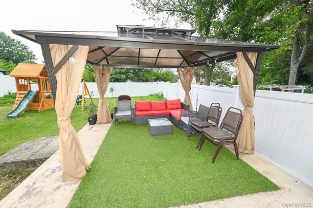 a picture of floor plan