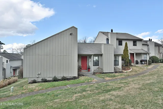 $370,000 | 8701 Olde Colony Trail, Unit 62, Knoxville, TN 37923