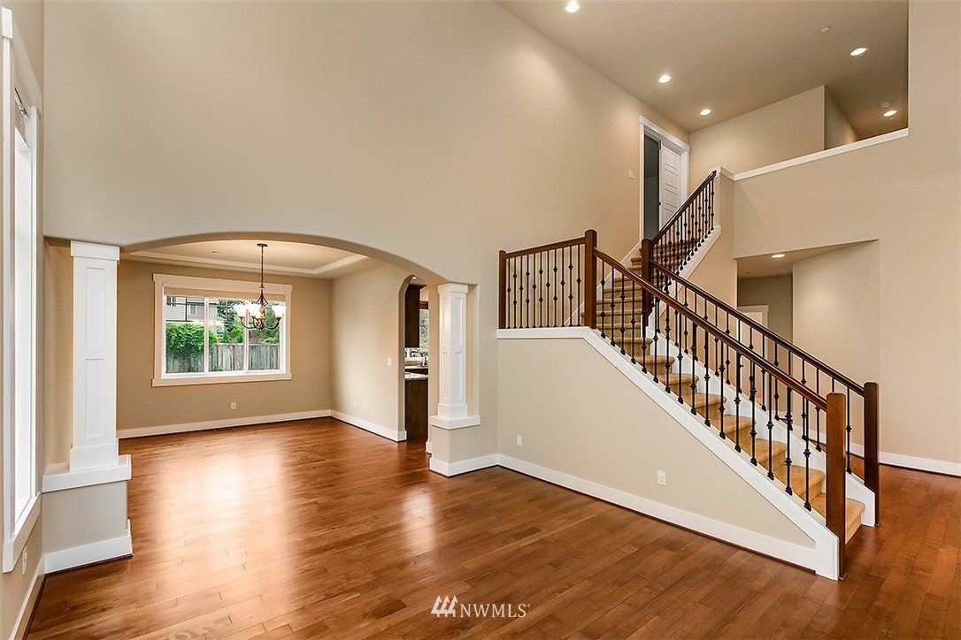 21620 32nd Avenue Southeast Bothell, WA 98021 - Photo 2 of 16