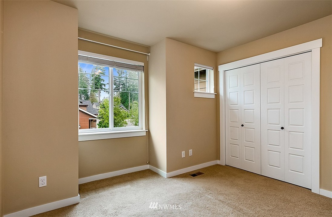 21620 32nd Avenue Southeast Bothell, WA 98021 - Photo 12 of 16