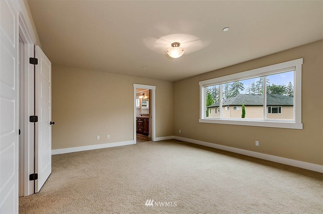 21620 32nd Avenue Southeast Bothell, WA 98021 - Photo 9 of 16