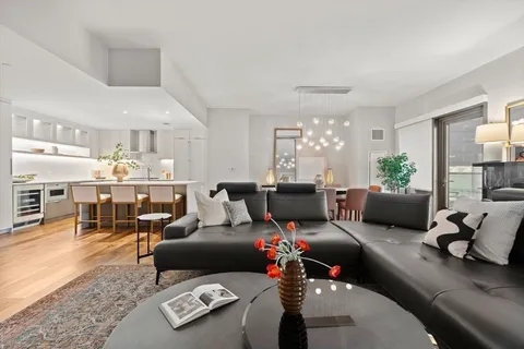 $6,495,000 | 300 Pier 4 Blvd., Unit 7G, Boston, MA 02210
