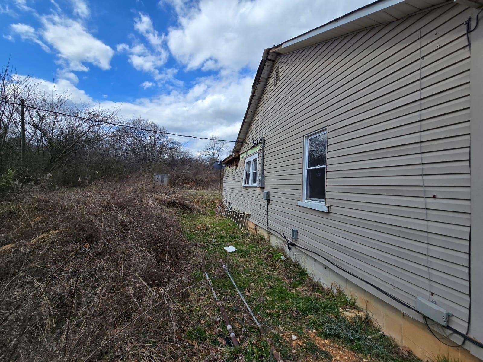 515 North Point Road Sweetwater, TN 37874 - Photo 3 of 8 Gallery Image 3