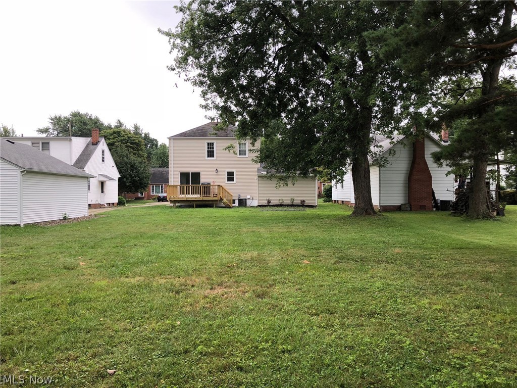 5447 Summit Road Cleveland, OH 44124 - Photo 2 of 25