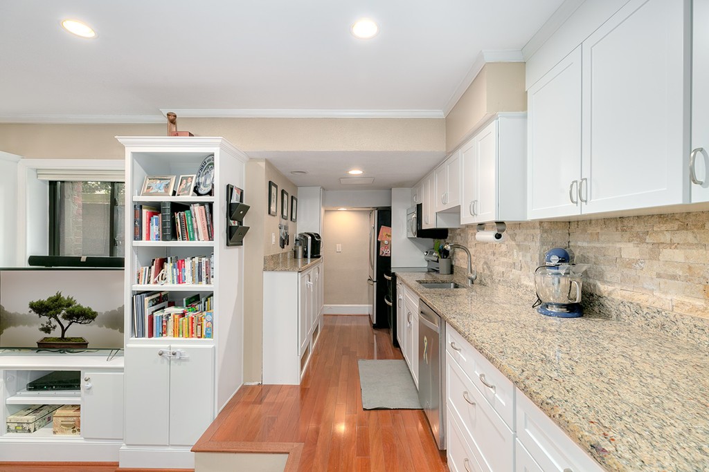 1774 Beacon Street, Unit 1 Brookline, MA 02445 - Photo 16 of 25