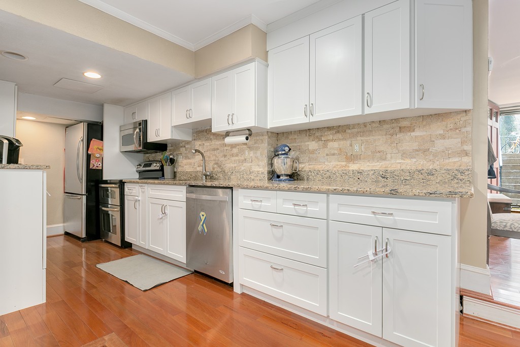 1774 Beacon Street, Unit 1 Brookline, MA 02445 - Photo 17 of 25
