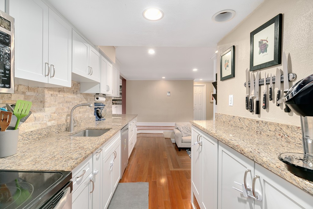 1774 Beacon Street, Unit 1 Brookline, MA 02445 - Photo 18 of 25