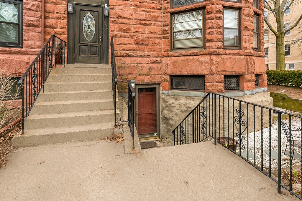 1774 Beacon Street, Unit 1 Brookline, MA 02445 - Photo 2 of 25