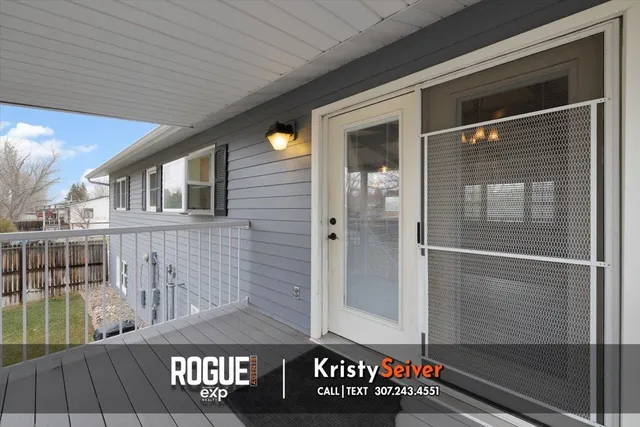 $330,000 | 3600 Navarre Road, Casper, WY 82604