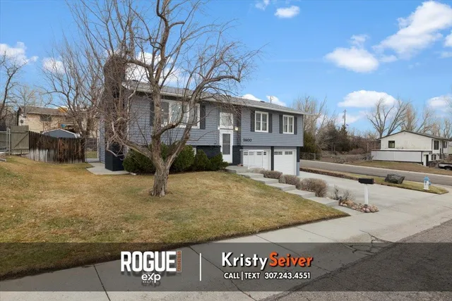 $330,000 | 3600 Navarre Road, Casper, WY 82604