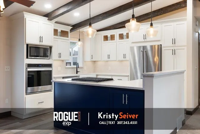 $330,000 | 3600 Navarre Road, Casper, WY 82604