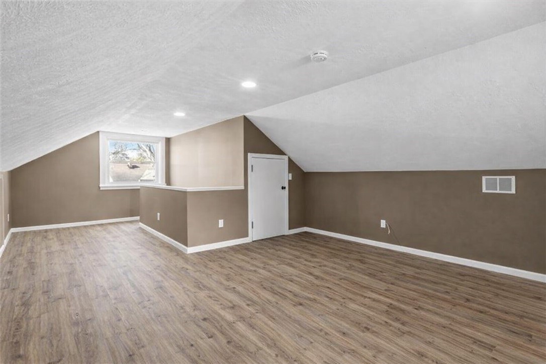 45 Marsden Road Rochester, NY 14609 - Photo 19 of 30