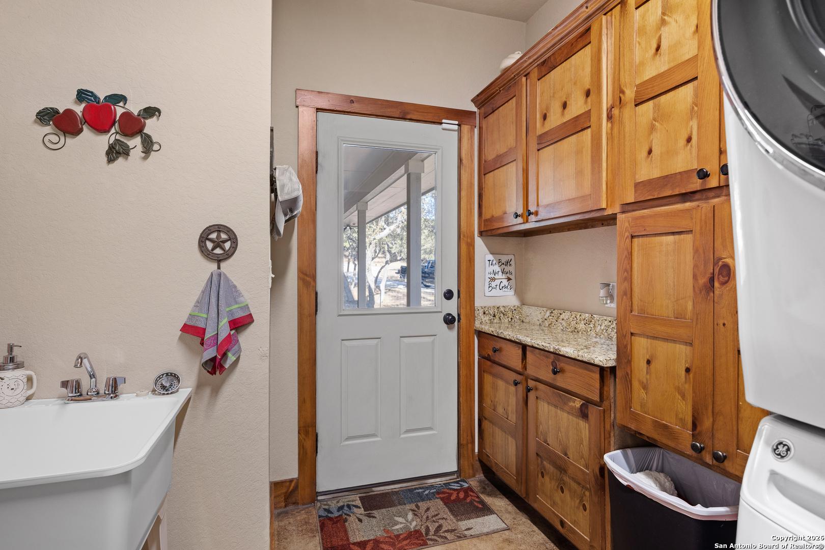 488 Phillip Drive Pipe Creek, TX 78063 - Photo 14 of 50