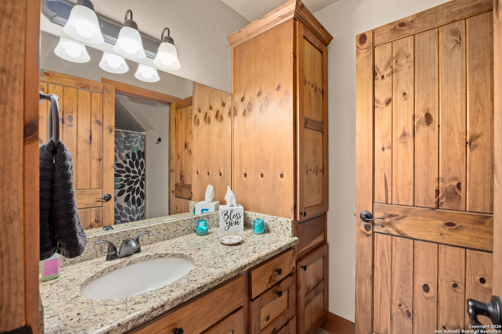 488 Phillip Drive Pipe Creek, TX 78063 - Photo 21 of 50