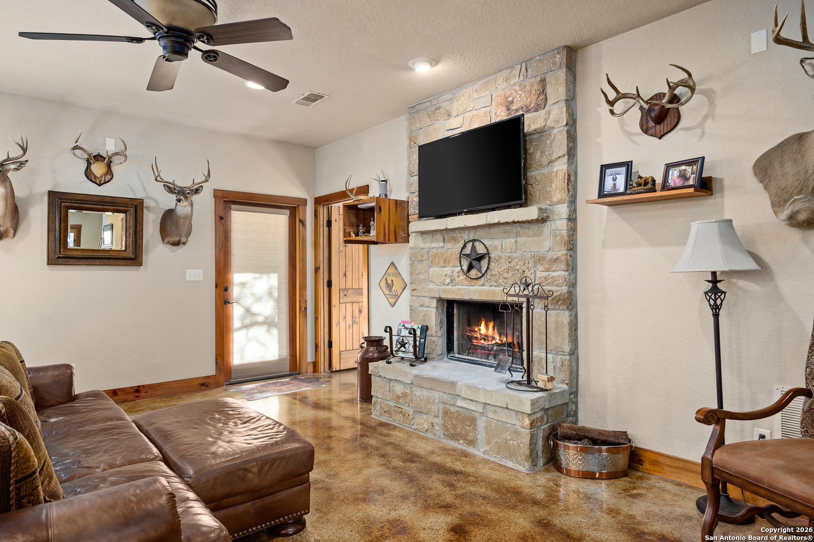 488 Phillip Drive Pipe Creek, TX 78063 - Photo 6 of 50