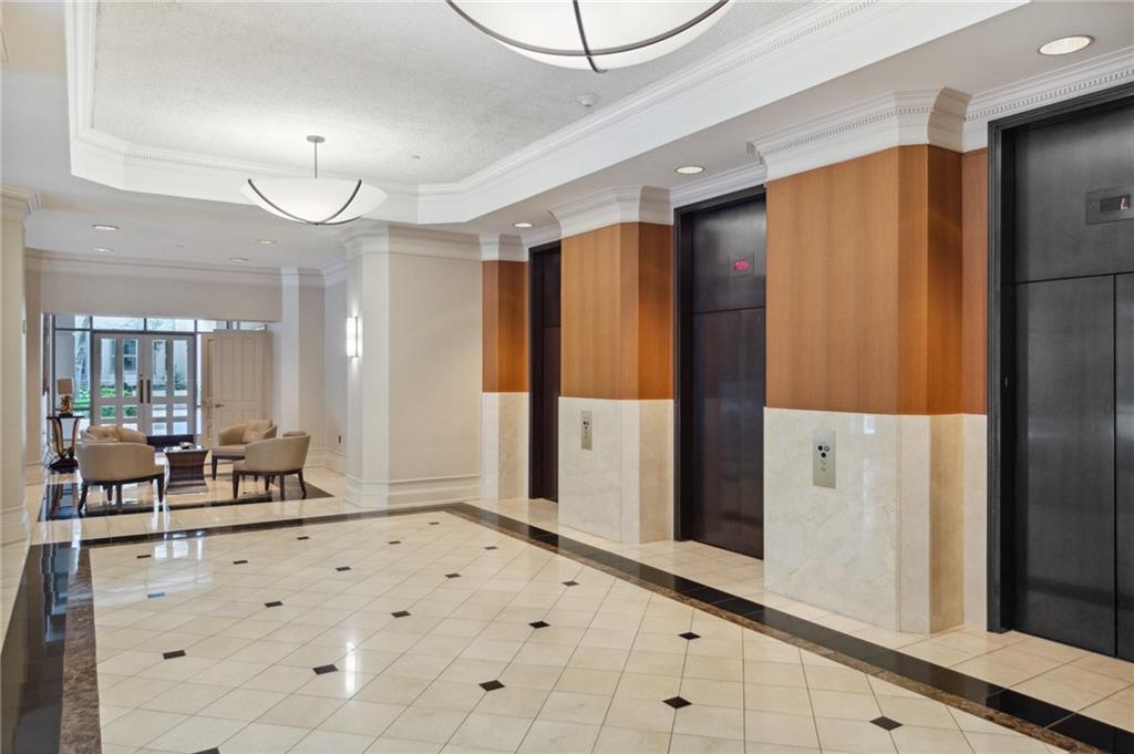 3475 Oak Valley Road Northeast, Unit 1210 Atlanta, GA 30326 - Photo 5 of 33 Gallery Image 5