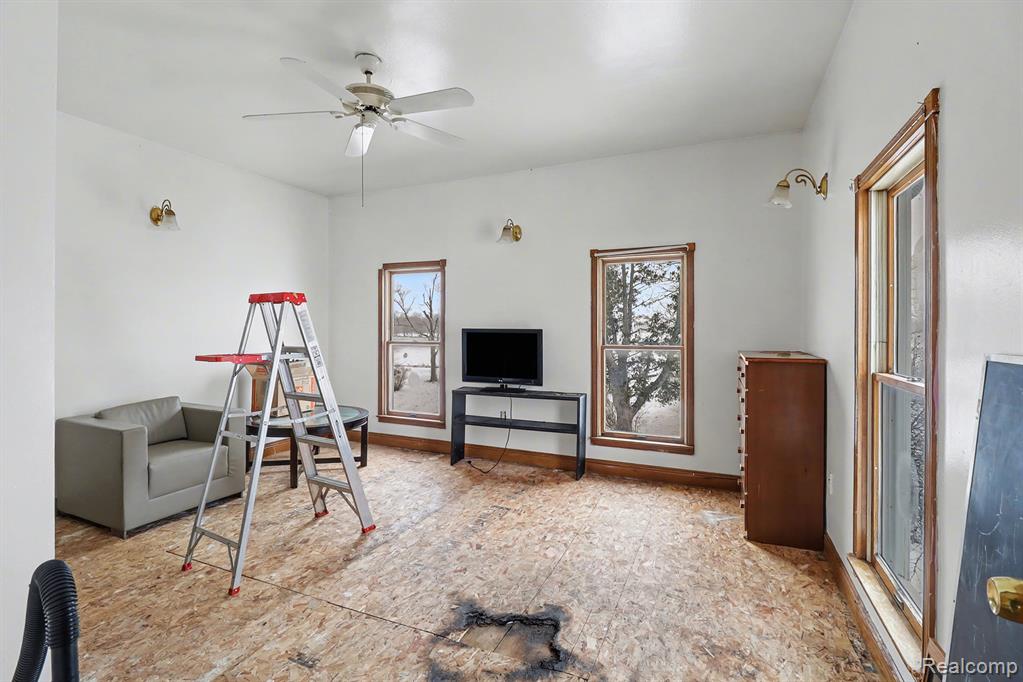 12102 Rolston Road Byron, MI 48418 - Photo 12 of 31