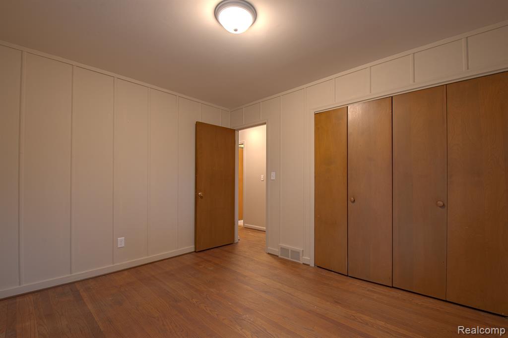 5635 Fisher Road Howell, MI 48855 - Photo 12 of 20