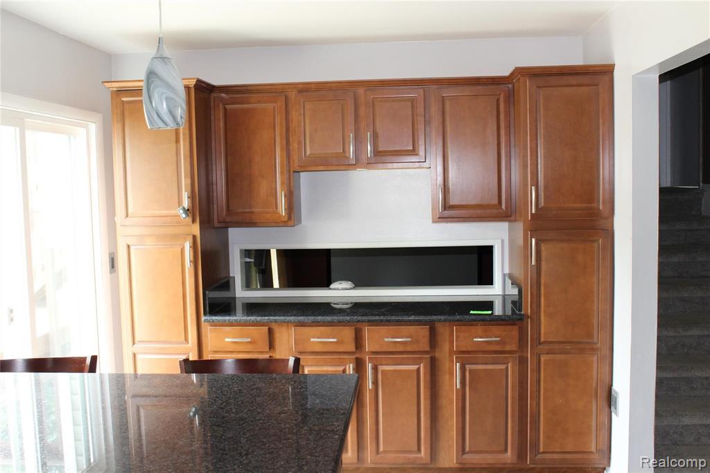 1659 Harvard Road Berkley, MI 48072 - Photo 8 of 21