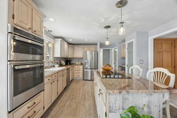 $724,900 | 151 Hickory Lane, Northbridge, MA 01588