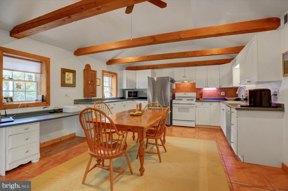 110 Woodview Road Biglerville, PA 17307 - Photo 7 of 55 Gallery Image 7