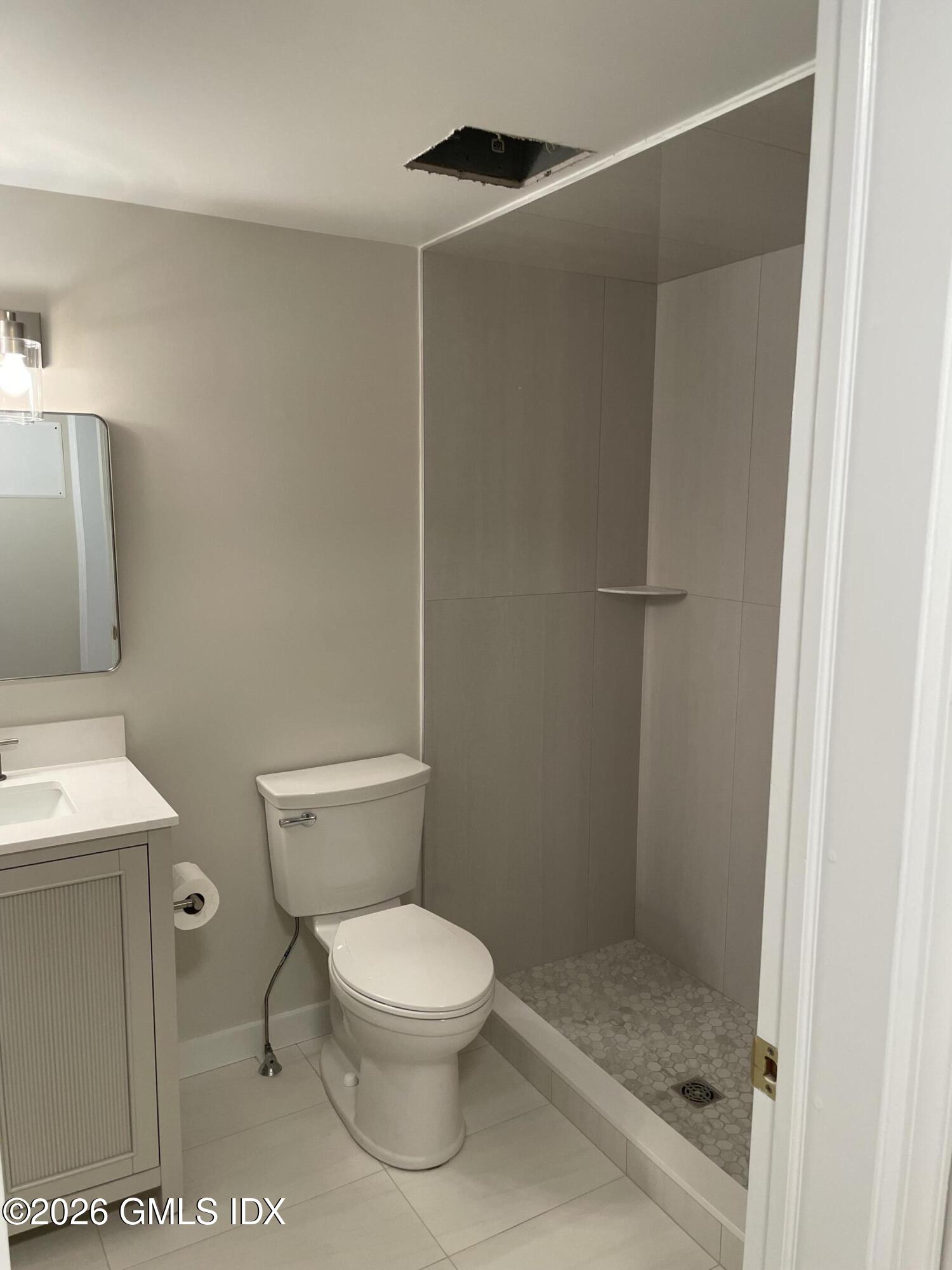 57 Pemberwick Road, Unit 3 Greenwich, CT 06831 - Photo 6 of 12 IMG_1339