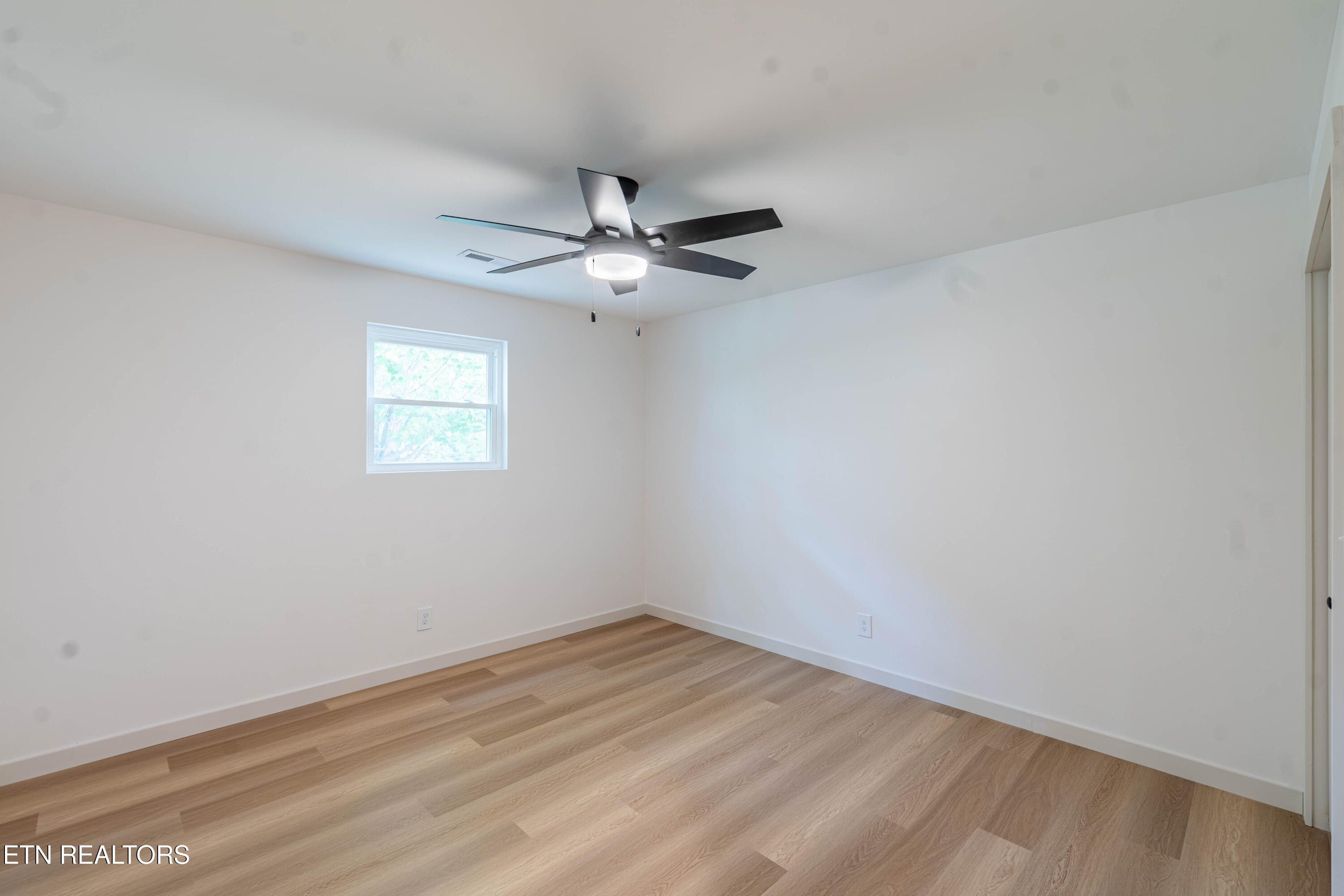 7918 Barker Road Corryton, TN 37721 - Photo 12 of 60 _DSC0660-HDR