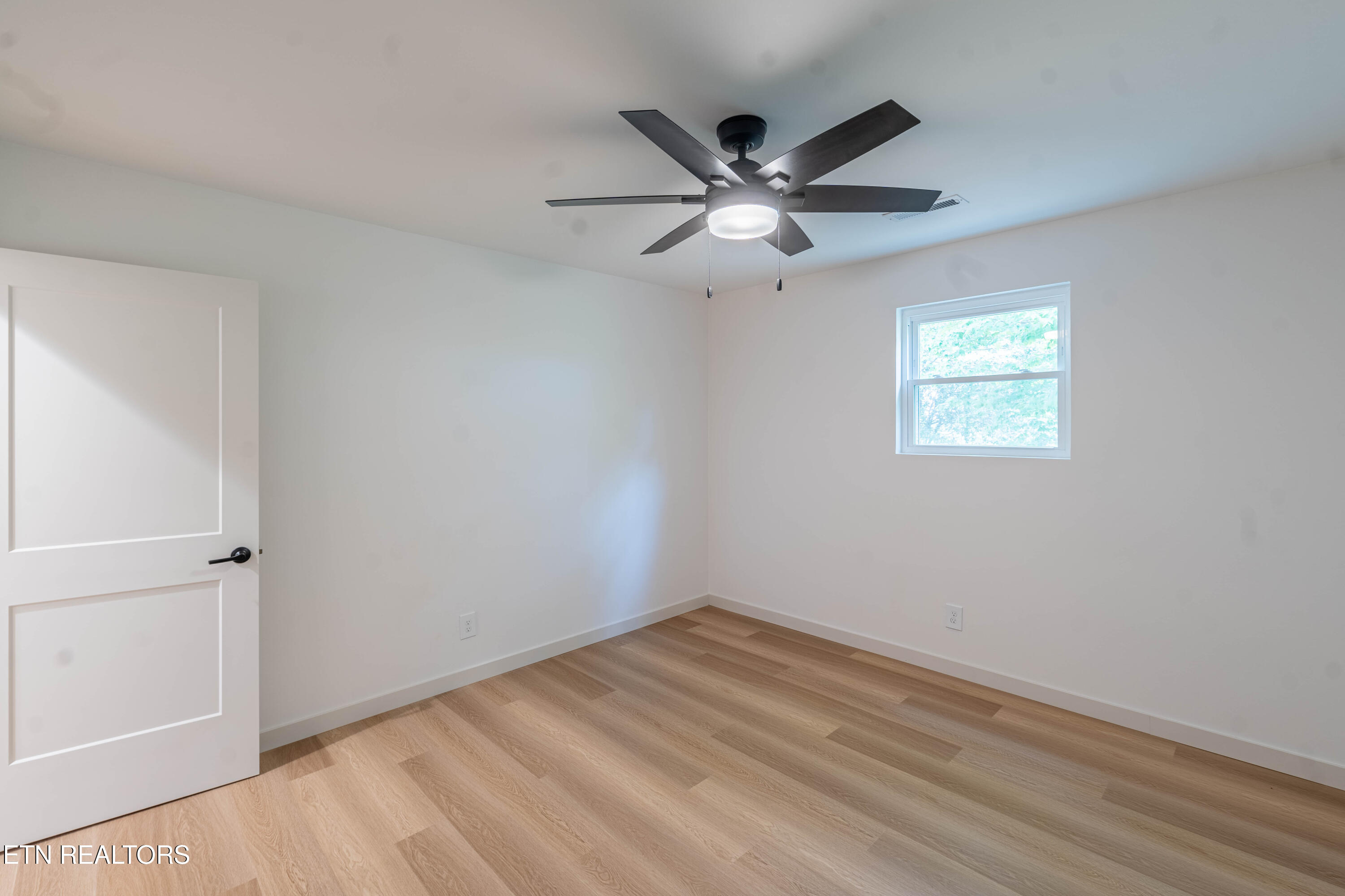 7918 Barker Road Corryton, TN 37721 - Photo 14 of 60 _DSC0670-HDR