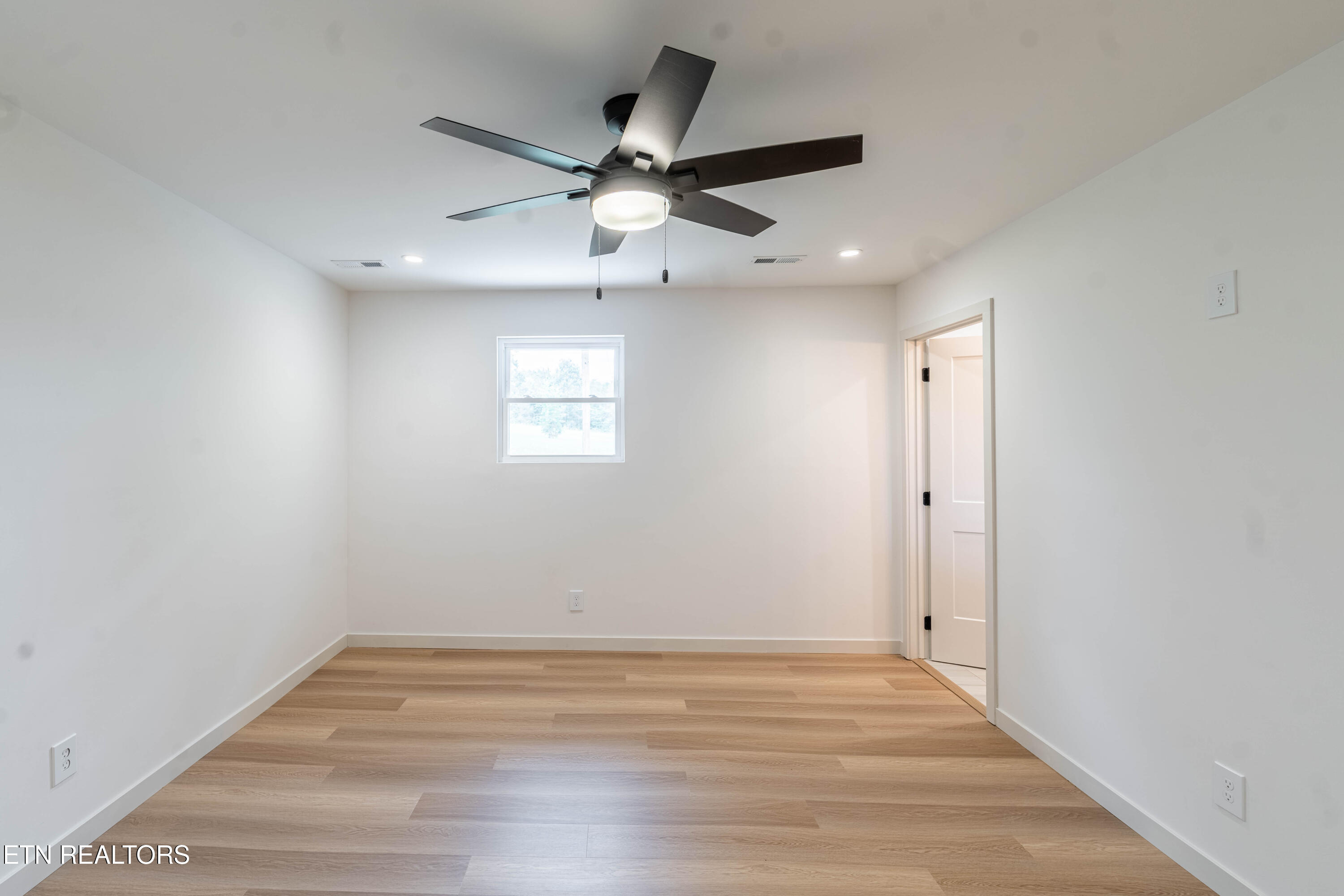 7918 Barker Road Corryton, TN 37721 - Photo 16 of 60 _DSC0685-HDR