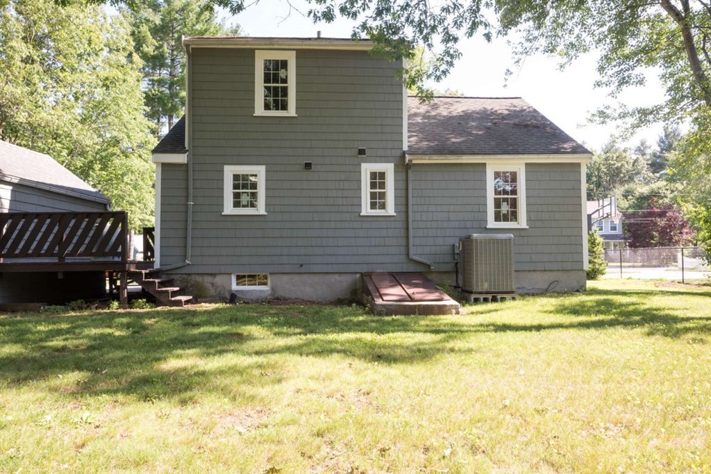 22 Spring Street Sudbury, MA 01776 - Photo 18 of 19 Gallery Image 18