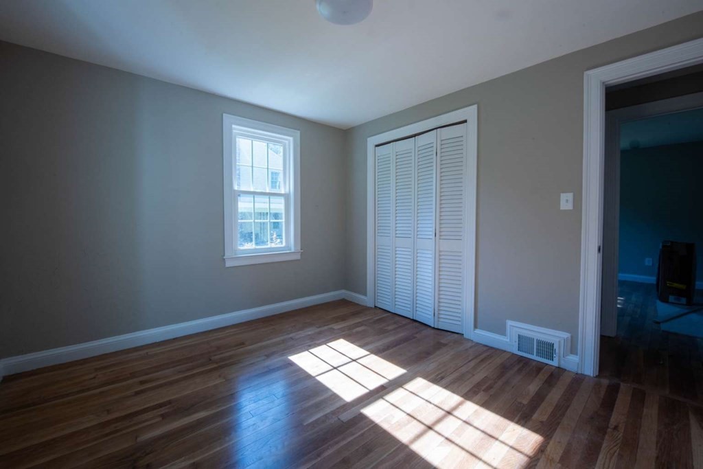22 Spring Street Sudbury, MA 01776 - Photo 8 of 19 Gallery Image 8