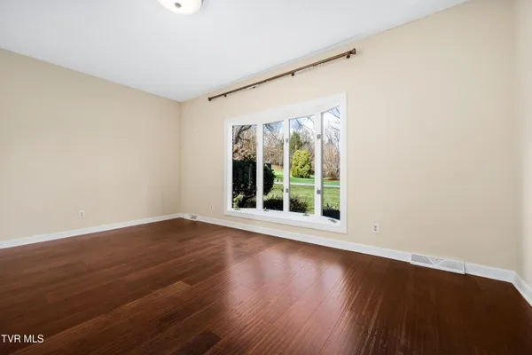 $650,000 | 746 Quail Hollow Drive, Elizabethton, TN 37643