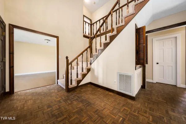 $650,000 | 746 Quail Hollow Drive, Elizabethton, TN 37643