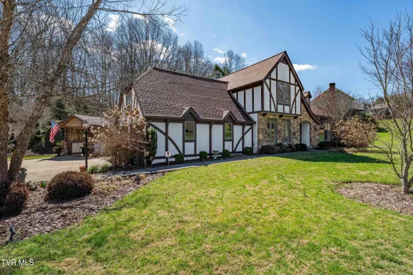 $650,000 | 746 Quail Hollow Drive, Elizabethton, TN 37643
