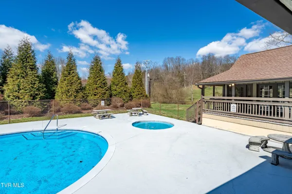 $650,000 | 746 Quail Hollow Drive, Elizabethton, TN 37643