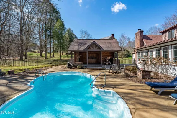 $650,000 | 746 Quail Hollow Drive, Elizabethton, TN 37643