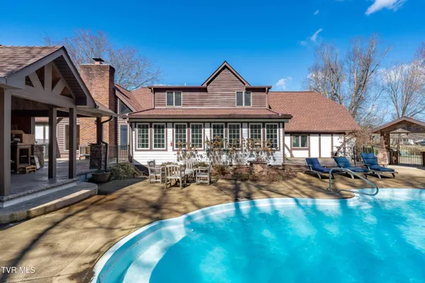 $650,000 | 746 Quail Hollow Drive, Elizabethton, TN 37643