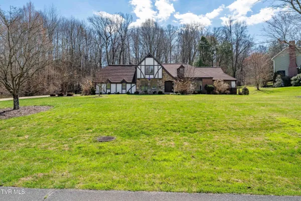 $650,000 | 746 Quail Hollow Drive, Elizabethton, TN 37643