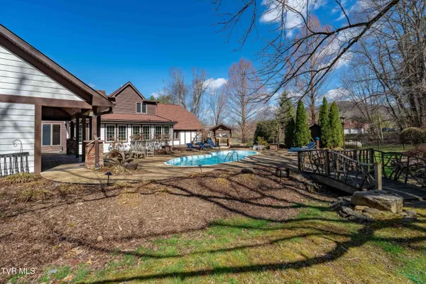 $650,000 | 746 Quail Hollow Drive, Elizabethton, TN 37643