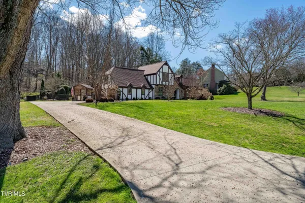 $650,000 | 746 Quail Hollow Drive, Elizabethton, TN 37643
