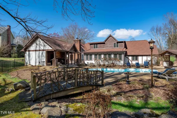 $650,000 | 746 Quail Hollow Drive, Elizabethton, TN 37643