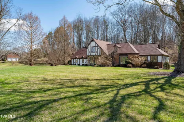 $650,000 | 746 Quail Hollow Drive, Elizabethton, TN 37643