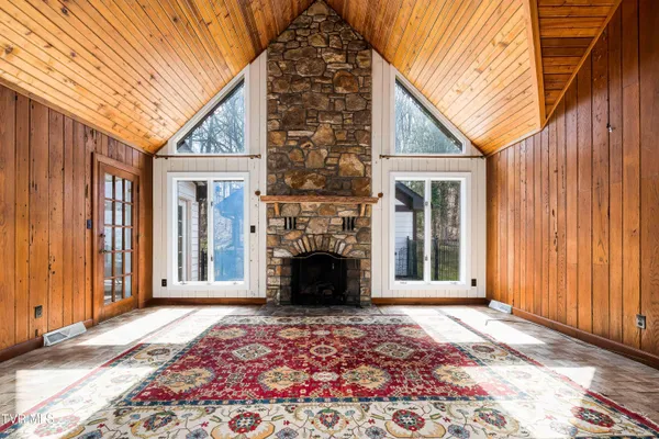 $650,000 | 746 Quail Hollow Drive, Elizabethton, TN 37643