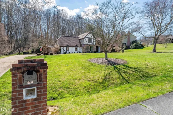 $650,000 | 746 Quail Hollow Drive, Elizabethton, TN 37643