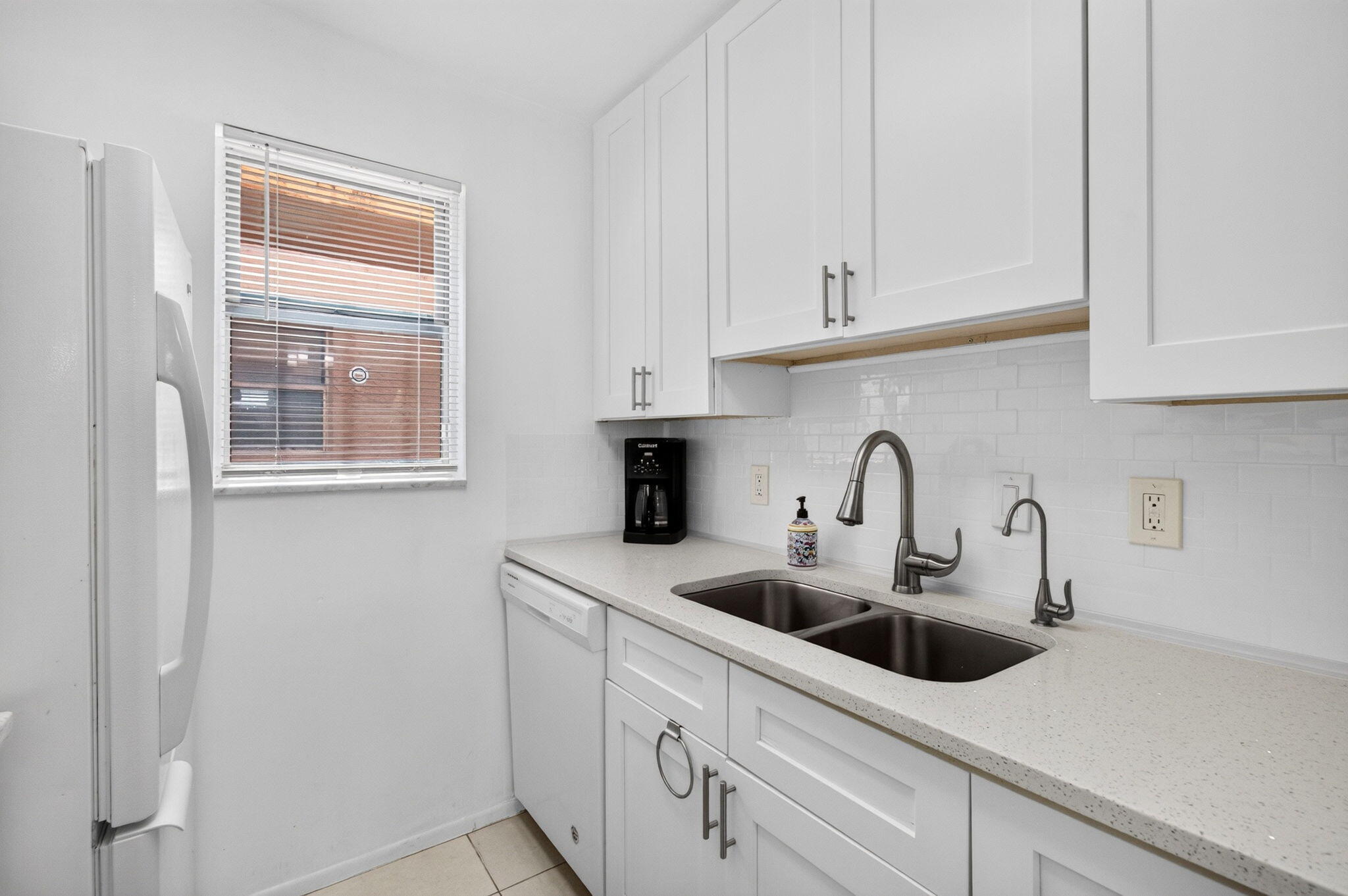 550 Southwest 2nd Avenue, Unit 125 Boca Raton, FL 33432 - Photo 11 of 51 Pull-Out Faucet